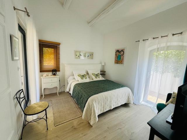 Bed and Breakfast Les Cistes Mallemort Exterior foto
